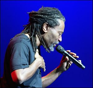 Bobby McFerrin will perform with the Toledo Symphony Friday and Saturday.
