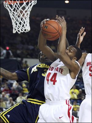 Ohio State's William Buford, a Libbey graduate, scored 15 points in the Buckeyes' victory Saturday night in Crisler Arena.
