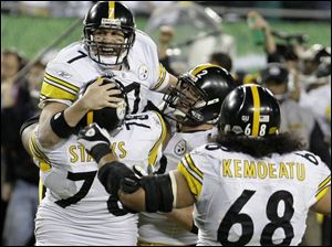 Ben Roethlisberger celebrates what turned out to be the game-winning touchdown pass with 35 seconds left. 