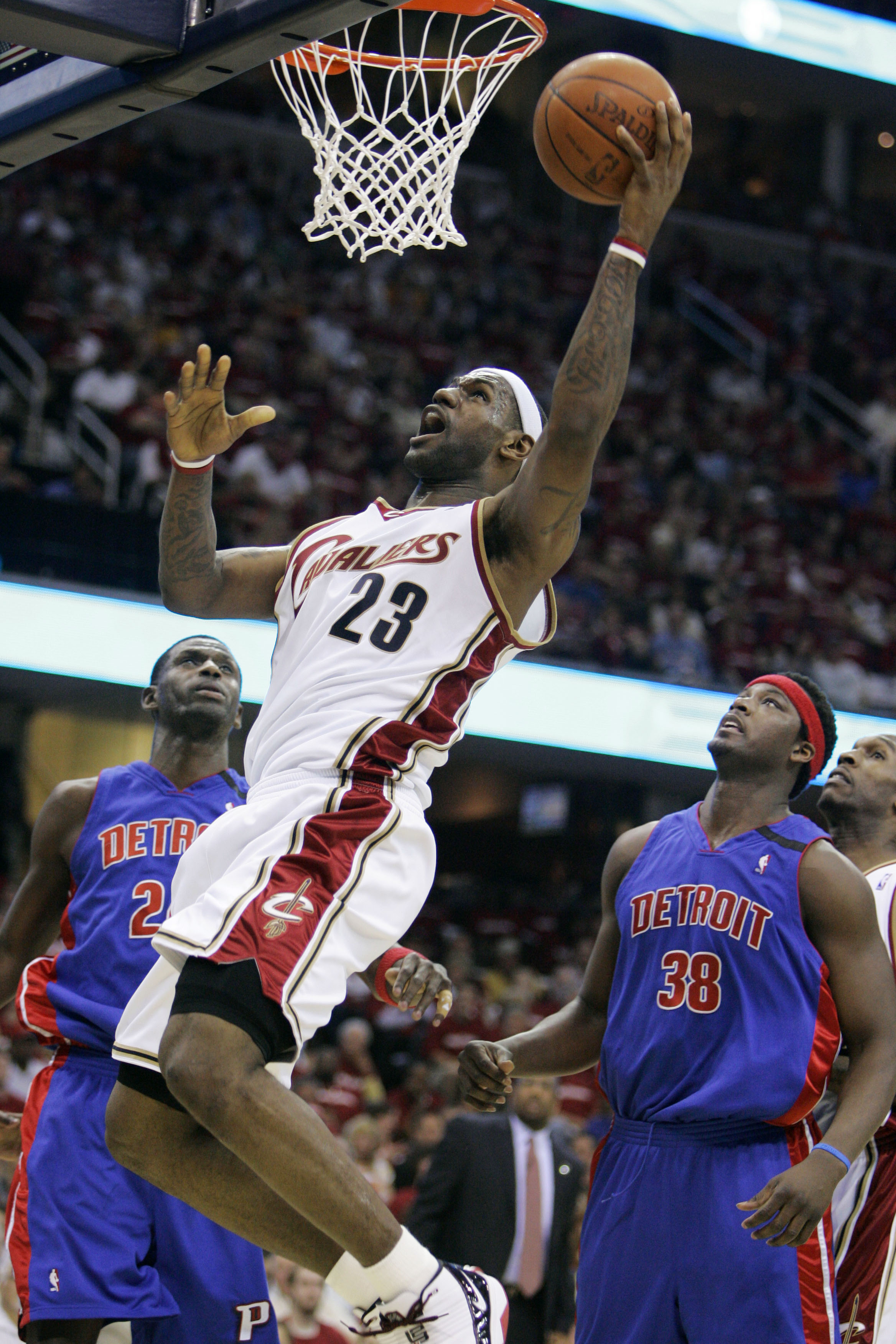 Cavs roll in Game 1 - The Blade