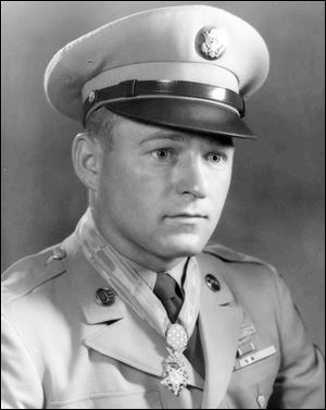 Ronald E. Rosser of Roseville, Ohio s only Medal of Honor recipient in the Korean War, will deliver the keynote address.