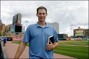 Mud Hens outfielder Don Kelly, Bible in hand, said he made a commitment to follow Christ when
he was 8 years old and  it was the start of a great adventure.  He will speak Sunday along with
Brent Clevlen, Jeff Larish, Mike Hessman, Eddie Bonine, and former Detroit Tiger Willie Horton.