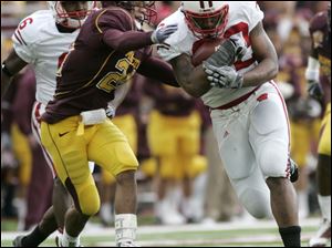 At 6-1 and 248 pounds, Wisconsin running back John Clay averages 5.2 yards per carry and more than 115 yards per game. The Buckeyes, however, rank first in the Big Ten against the run.