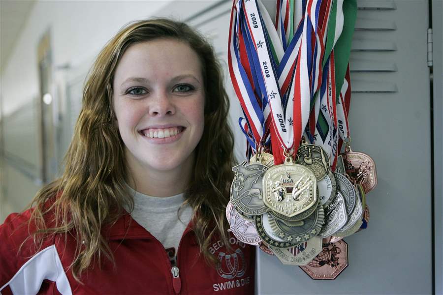 Sidelines-Bedford-s-Cousineau-aims-for-third-straight-state-title-and-Olympic-Trials