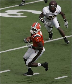 BGSU's Freddie Barnes makes a catch against Central Michigan. He caught 14 and has 241 in his career.