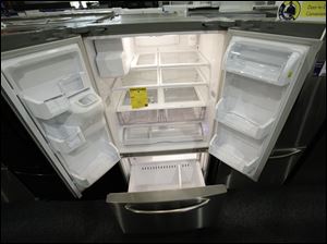 Orders for big-ticket items such as refrigerators rose 1 percent in September, although some economists worry that demand will falter as government incentives wind down.