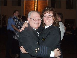 Ed and Linda Fairchild at the Toledo Sail and Power Squadron ball.
<br>
<img src=http://www.toledoblade.com/graphics/icons/photo.gif> <font color=red><b>VIEW</font color=red></b>: <a href=