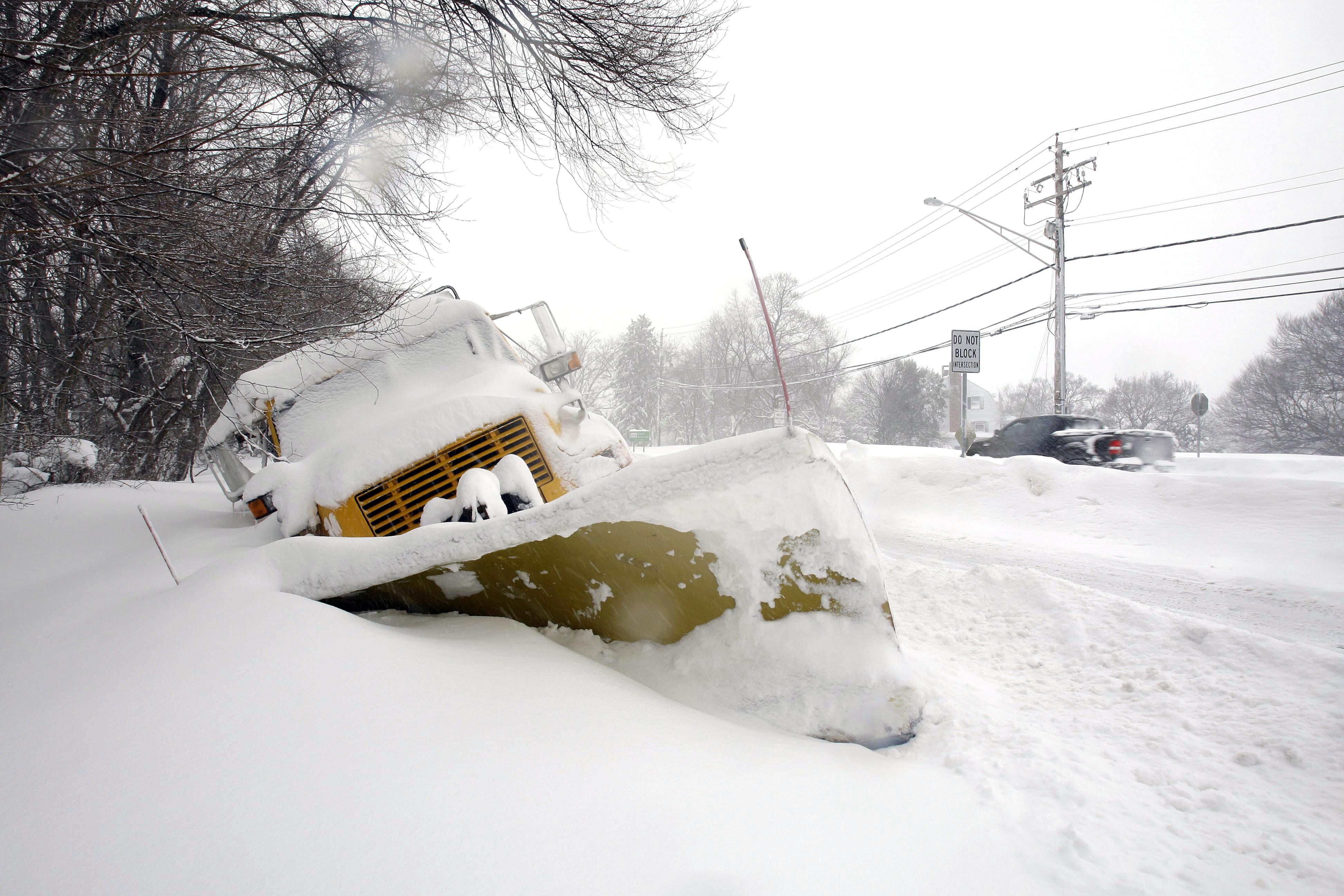Epic blizzard shuts down MidAtlantic The Blade