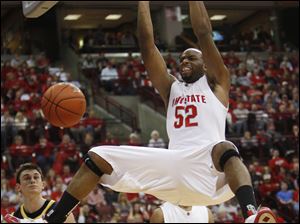 Ohio State's Dallas Lauderdale dunks the ball for two of his 14 points against Michigan.
