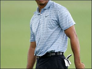 Tiger Woods will end four months of seclusion when he plays at the Masters in April.