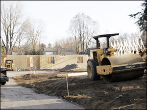 CTY build28p  Construction is going on behind a house at 6934 Brint. The Dotson Company [419.877.5776] is constructing housing for Mercy Outreach Industries IV, Inc. at 6934 Brint in Sylvania, Ohio on  Wednesday, March 24, 2010. They expect to be finished in late 2010. Jetta Fraser/Toledo Blade