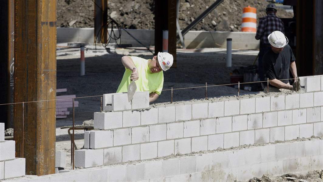 New-BGSU-arena-begins-taking-shape-2