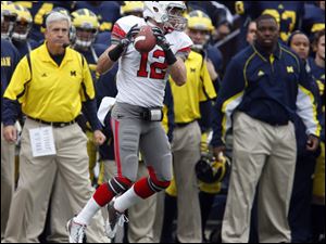 Dane Sanzenbacher will partner with DeVier Posey to give Terrelle Pryor a pair of veteran wide receivers.