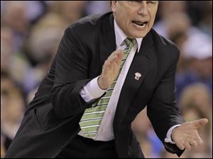 Tom Izzo is reportedly mulling over a deal that would pay him $30 million to coach the Cavs.