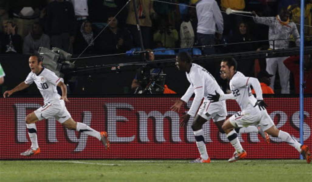 U-S-team-advances-in-World-Cup-with-goal-by-Donovan-2