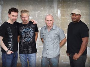 The group Tizer blends the sounds of jazz, rock and pop music.