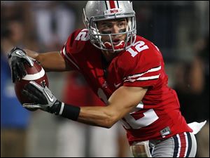 Ohio State's wide receiver Dane Sanzenbacher scores a touchdown during the first quarter.
