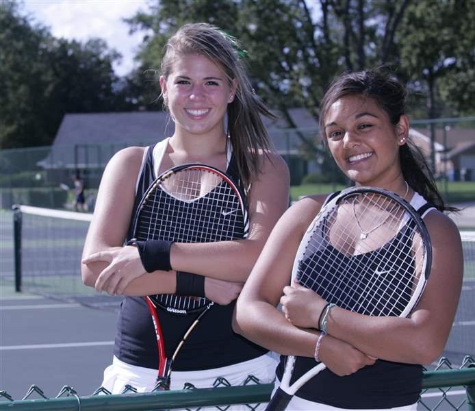 Sidelines-Ottawa-Hills-tennis-duo-building-on-the-past