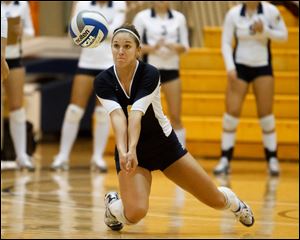 Kristen Barr of Bowling Green leads Kent State in volleyball.