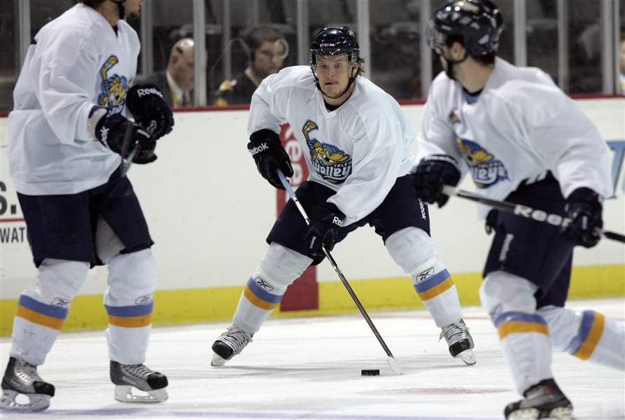 Walleye-s-core-group-back-to-lead-quest-for-Kelly-Cup-3