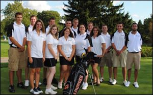 2010 Lourdes Gray Wolves men's and women's golf teams drive to succeed in college's first season on the links.
