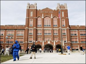 About 40 people attended a meeting to brainstorm on how they might save Libbey High School, built in 1923, from demolition.