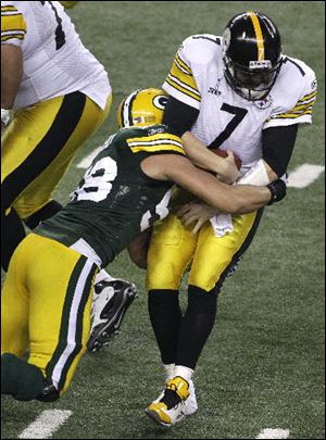Green Bay's Frank Zombo sacks Pittsburgh quarterback Ben Roethlisberger. The Steelers are 6-2 in Super Bowls.
