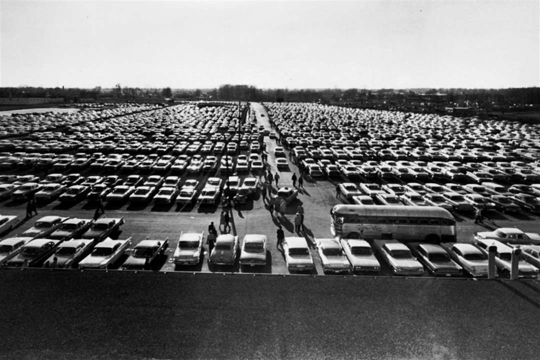 Raceway-Parking-Lot