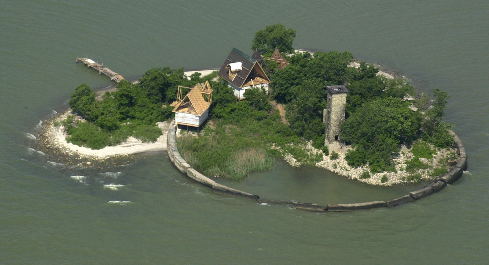 Historic Lake Erie lighthouse in danger from years of neglect The Blade