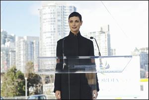 Morena Baccarin plays an alien with a human face on 'V.'