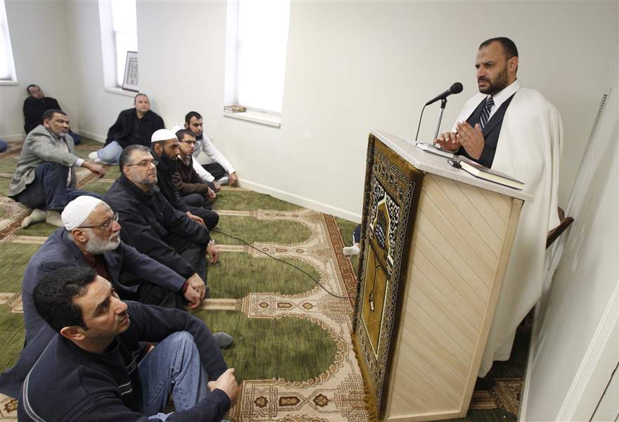 TOLEDO-MOSQUE-HIRES-IMAM-FROM-EGYPT