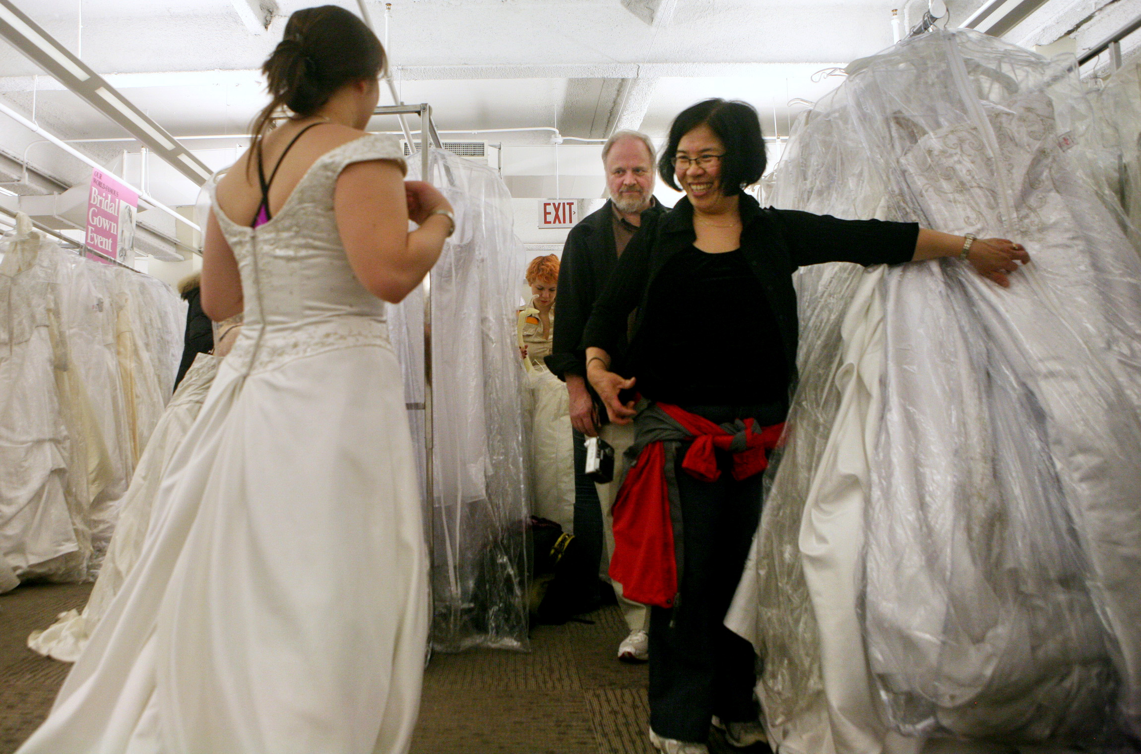 Say ‘I Do' to wedding dress savings The Blade
