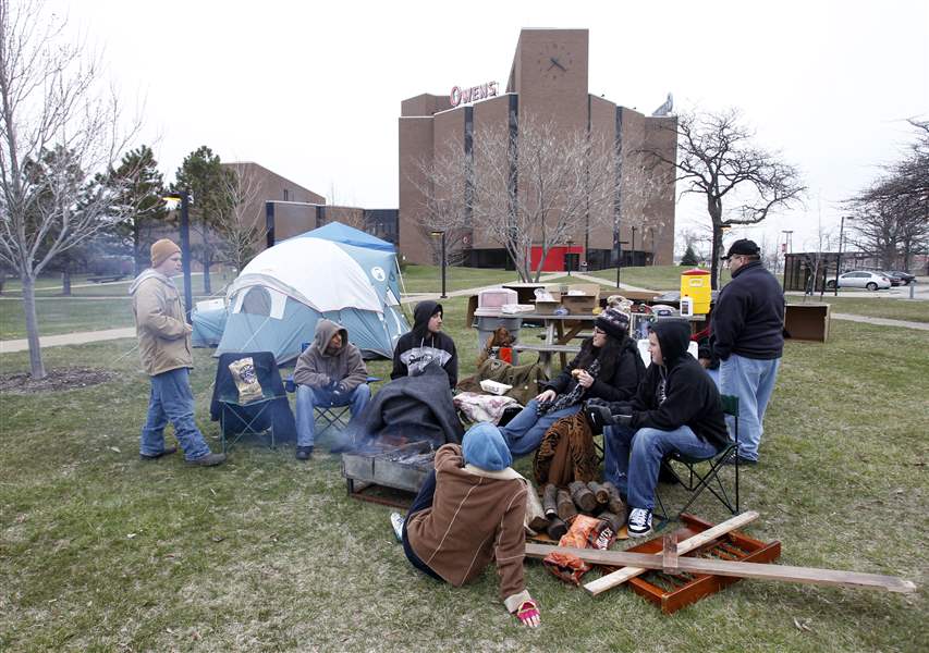 Sleep-Out-for-the-Homeless