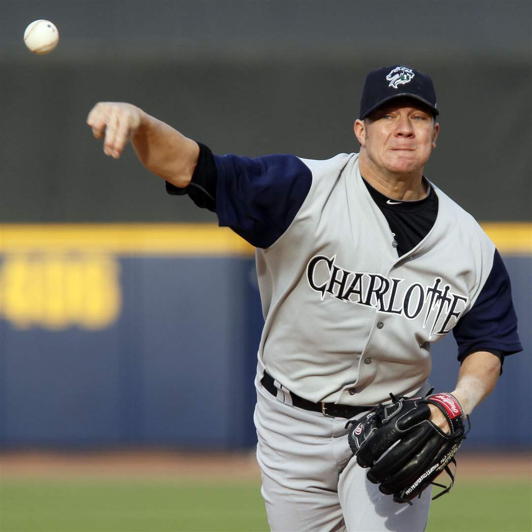 Toledo-Charlotte-050511-Jake-Peavy-pitch