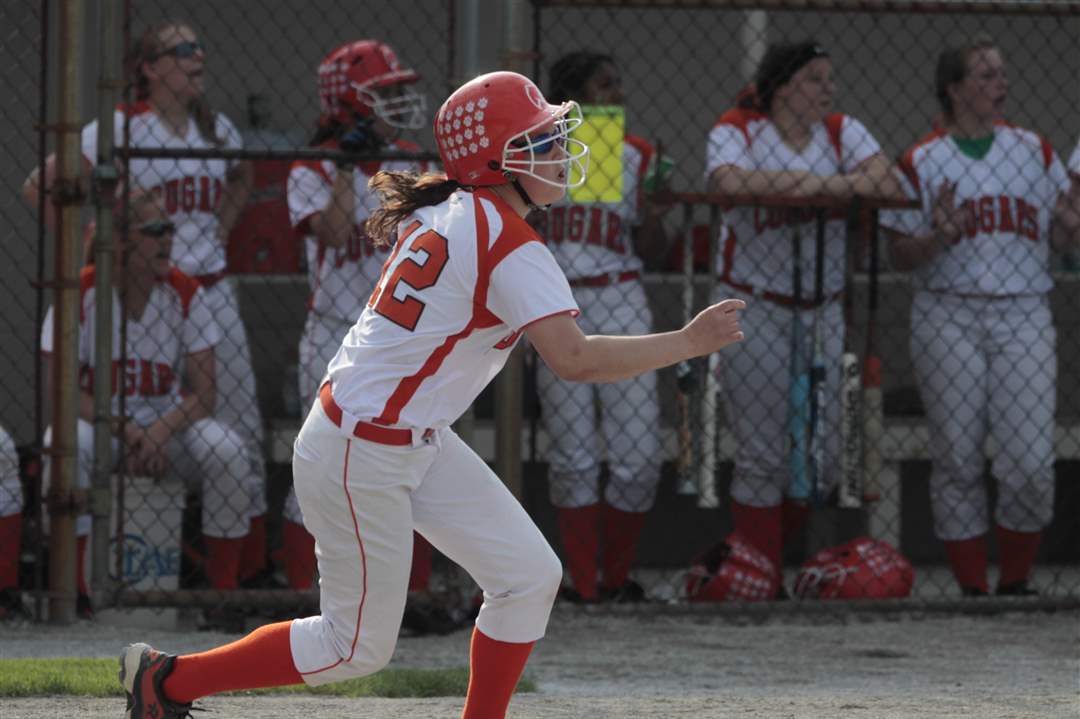 Southview-Central-Catholic-district-softball-final-10