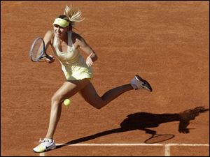 Maria Sharapova was able to advance to the fourth round  of the French Open by beating Chan Yung-Jan. 