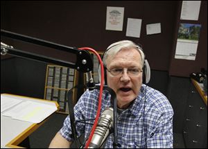 Bob Kelly broadcasts on WRQN 93.5 FM in Toledo Tuesday.