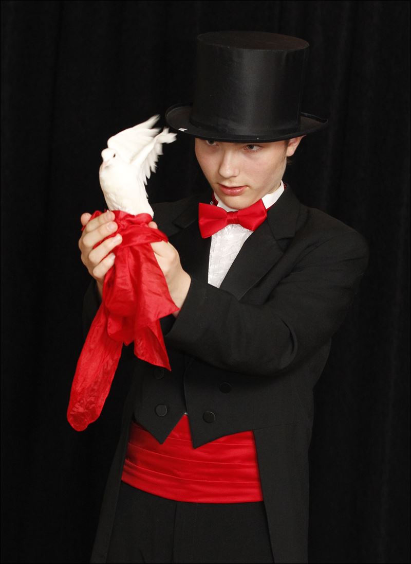 Magic Act の掲示板投稿写真＆画像