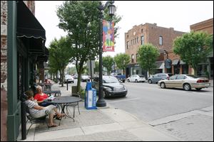 Downtown Sylvania boasts a variety of shops and restaurants despite the economic challenges of recent years. But it has struggles too, as customers suffer layoffs and trim their spending.