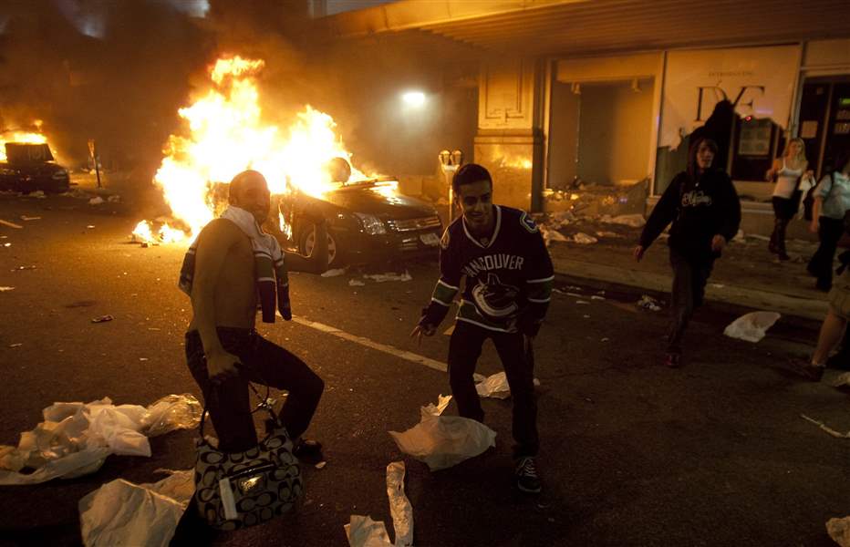 Canucks-riot-Vancouver