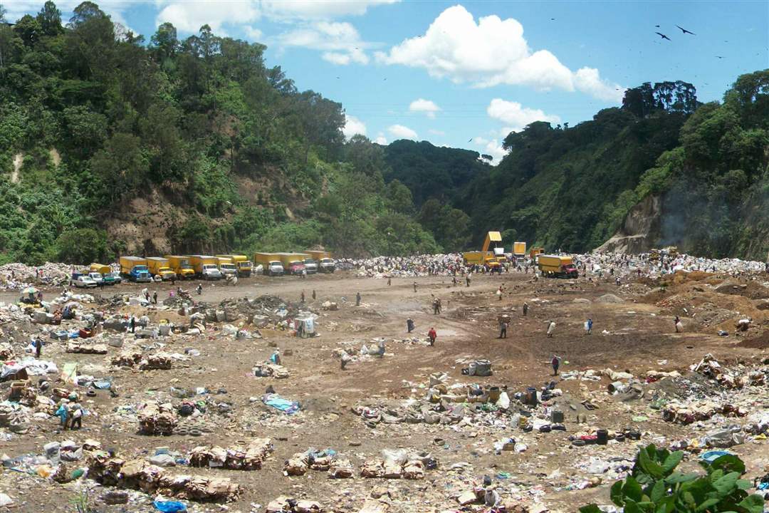 Guatemala-ghetto-dump-aerial
