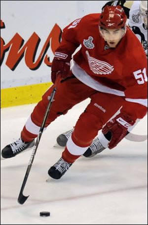 Jonathan Ericsson was one of three Red Wings to come to terms with the team on Friday. 
