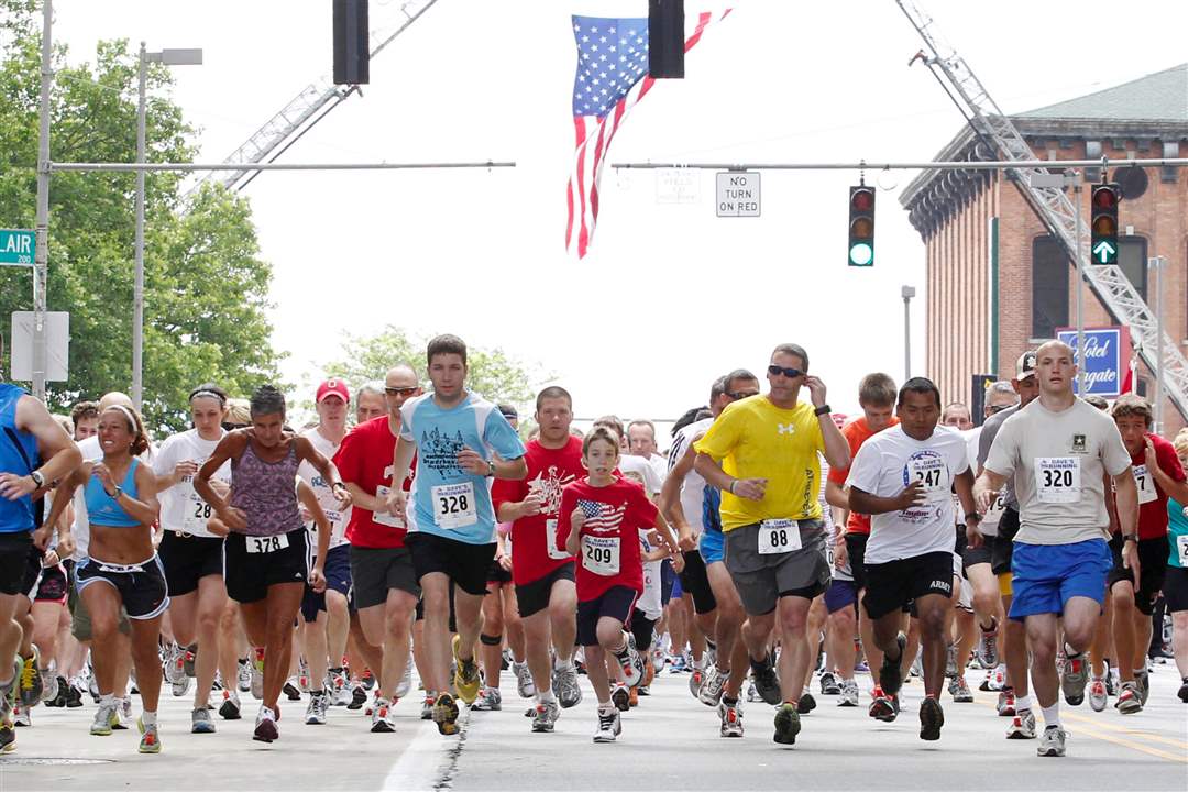 5K-runners-start