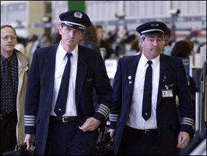 For major airlines, pilots earn between $29,933 and $235,819 a year.