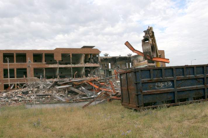 Harriet-Whitney-High-School-Demolition-5