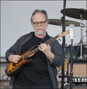 Walter Becker of Steely Dan didn't disappoint the crowd.