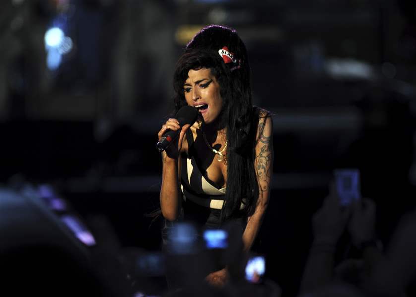 Amy-Winehouse-46664-charity-concert