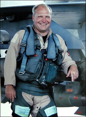 Lt. Col. Kevin Sonnenberg, a 1988 BGSU graduate, died in a plane crash in Iraq in 2007.