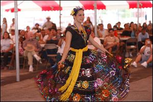 A dancer with the Ballet Folklorico Imagenes Mexicanas performs at Ohio's South of the Border Festival.