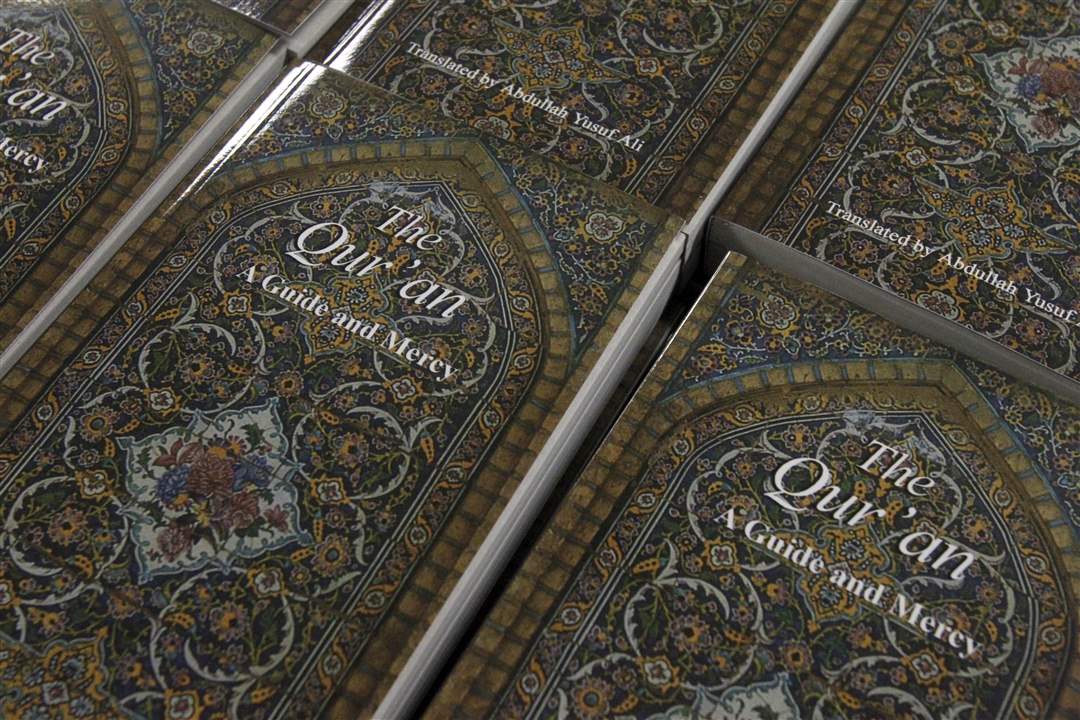 Islamic-center-offers-copy-of-quran